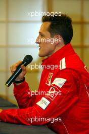 04.11.2004 Paris, France, Race of Champions at the Stade de France, Saturday, Michael Schumacher, GER, Ferrari - Formel 1, Paris, France, December 2004