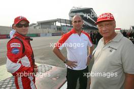 11.12.2005 Dubai, United Emirates,  Mathias Lauda (AUT), Team Austria with his father Niki - A1GP Championship 2005, Rd 6