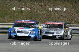 05.06.2005 Brno, Czech Republic,  Manuel Reuter (GER), Opel Performance Center, Opel Vectra GTS V8, leads Jamie Green (GBR), Salzgitter AMG-Mercedes, AMG-Mercedes C-Klasse - DTM 2005 at Automotodrom Brno, Czech Republic (Deutsche Tourenwagen Masters)