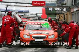 29.04.2005 Klettwitz, Germany,  Pitstop practice of Alexandros Margaritis (GRC), Mücke Motorsport, AMG-Mercedes C-Klasse - DTM 2005 at Eurospeedway Lausitzring (Deutsche Tourenwagen Masters)