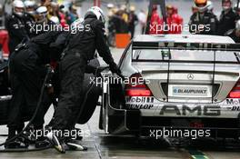 16.09.2005 Klettwitz, Germany,  Pitstop practice of Jean Alesi (FRA), AMG-Mercedes, AMG-Mercedes C-Klasse - DTM 2005 at Lausitzring (Deutsche Tourenwagen Masters)
