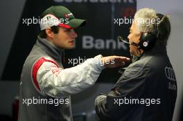 17.09.2005 Klettwitz, Germany,  Pierre Kaffer (GER), Audi Sport Team Joest Racing, Portrait, explaining what went wrong in the accident - DTM 2005 at Lausitzring (Deutsche Tourenwagen Masters)