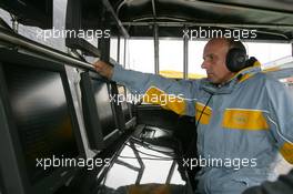 17.09.2005 Klettwitz, Germany,  Volker Strycek (GER), Opel Motosport Director, at the pitwall - DTM 2005 at Lausitzring (Deutsche Tourenwagen Masters)