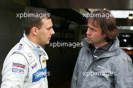 17.09.2005 Klettwitz, Germany,  Gary Paffett (GBR), DaimlerChrysler Bank AMG-Mercedes, Portrait, talking with Gerhard Ungar (GER), Chief Designer AMG - DTM 2005 at Lausitzring (Deutsche Tourenwagen Masters)