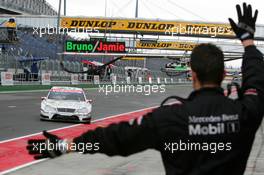 17.09.2005 Klettwitz, Germany,  Bruno Spengler (CDN), Junge Gebrauchte von Mercedes, AMG-Mercedes C-Klasse, returning to the pits - DTM 2005 at Lausitzring (Deutsche Tourenwagen Masters)