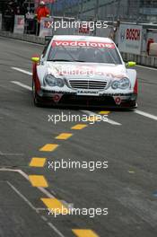 21.10.2005 Hockenheim, Germany,  Bernd Schneider (GER), Vodafone AMG-Mercedes, AMG-Mercedes C-Klasse, coming back into the pits - DTM 2005 at Hockenheimring (Deutsche Tourenwagen Masters)