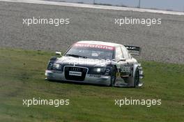 21.10.2005 Hockenheim, Germany,  Allan McNish (GBR), Audi Sport Team Abt, Audi A4 DTM, going through the gras and gravel after taking a corner too wide - DTM 2005 at Hockenheimring (Deutsche Tourenwagen Masters)