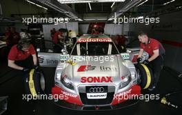 01.10.2005 Istanbul, Turkey, Car of Tom Kristensen (DNK), Audi Sport Team Abt, Audi A4 DTM, in the pitbox - DTM 2005 at Istanbul Otodromo Speed Park (Deutsche Tourenwagen Masters)