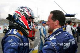 15.07.2005 Nürnberg, Germany,  Mick Doohan (AUS) (left) and Johnny Cecotto (VEN) (right), share some experiences - DTM 2005 Race of the Legends at Norisring (Deutsche Tourenwagen Masters)
