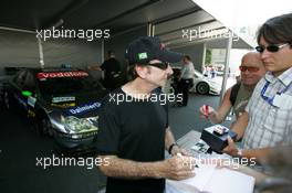 15.07.2005 Nürnberg, Germany,  Emmerson Fitipaldi (BRA), who will particpate in the DTM Race of Legends, signing autographs - DTM 2005 at Norisring (Deutsche Tourenwagen Masters)