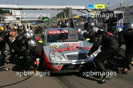 15.07.2005 Nürnberg, Germany,  Pitstop practice of Bernd Schneider (GER), Vodafone AMG-Mercedes, AMG-Mercedes C-Klasse - DTM 2005 at Norisring (Deutsche Tourenwagen Masters)