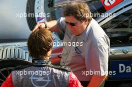 17.07.2005 Nürnberg, Germany,  Norbert Haug (GER), Sporting Director Mercedes-Benz, chatting with Heinz-Harald Frentzen (GER), Opel Performance Center, Portrait - DTM 2005 at Norisring (Deutsche Tourenwagen Masters)