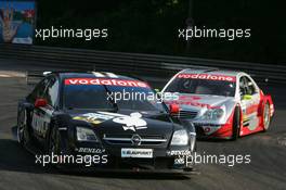 17.07.2005 Nürnberg, Germany,  Laurent Aiello (FRA), Opel Performance Center, Opel Vectra GTS V8, leads Bernd Schneider (GER), Vodafone AMG-Mercedes, AMG-Mercedes C-Klasse - DTM 2005 at Norisring (Deutsche Tourenwagen Masters)