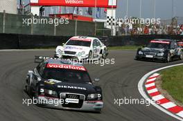 28.08.2005 Zandvoort, The Netherlands,  Allan McNish (GBR), Audi Sport Team Abt, Audi A4 DTM, leads Stefan Mücke (GER), Mücke Motorsport, AMG-Mercedes C-Klasse and Mika Häkkinen (FIN), Sport Edition AMG-Mercedes, AMG-Mercedes C-Klasse - DTM 2005 at Circuit Park Zandvoort (Deutsche Tourenwagen Masters)