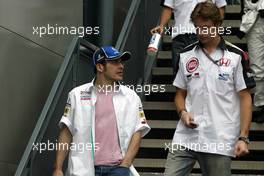 04.03.2005 Melbourne, Australia, Jacques Villeneuve, CDN, Sauber Petronas and Jenson Button, GBR, BAR Honda - Friday, March, Formula 1 World Championship, Rd 1, Australian Grand Prix