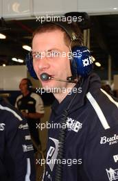 04.03.2005 Melbourne, Australia, Tony Ross, Nick Heidfeld's race engineer - Friday, March, Formula 1 World Championship, Rd 1, Australian Grand Prix
