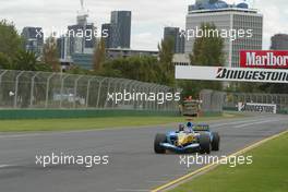 04.03.2005 Melbourne, Australia, Fernando Alonso, ESP, Mild Seven Renault F1 Team, R25 - Friday, March, Formula 1 World Championship, Rd 1, Australian Grand Prix, Practice