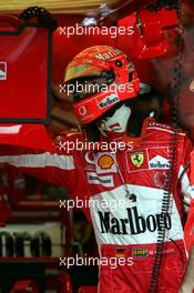 05.03.2005 Melbourne, Australia, Michael Schumacher, GER, Scuderia Ferrari Marlboro, F2004M, Pitlane, Box, Garage - Saturday, March, Formula 1 World Championship, Rd 1, Australian Grand Prix, Practice