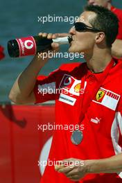 03.03.2005 Melbourne, Australia, Vodafone Event (Beach Volleyball) at the St. Kilda Beach - Michael Schumacher, GER, Ferrari - Thursday, March, Formula 1 World Championship, Rd 1, Australian Grand Prix