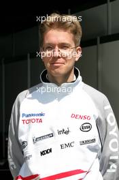 03.03.2005 Melbourne, Australia, Ossi Oikarinen, Jarno Trulli's race engineer - Thursday, March, Formula 1 World Championship, Rd 1, Australian Grand Prix