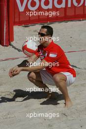 03.03.2005 Melbourne, Australia, Vodafone Event (Beach Volleyball) at the St. Kilda Beach - Michael Schumacher, GER, Ferrari - Thursday, March, Formula 1 World Championship, Rd 1, Australian Grand Prix