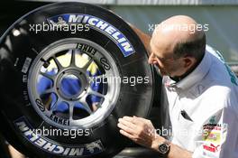03.03.2005 Melbourne, Australia, Peter Sauber, SUI, Sauber, Teamchief, Team Principal with a Michelin tyre - Thursday, March, Formula 1 World Championship, Rd 1, Australian Grand Prix