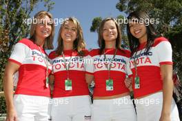 03.03.2005 Melbourne, Australia, Toyota Girls - Thursday, March, Formula 1 World Championship, Rd 1, Australian Grand Prix