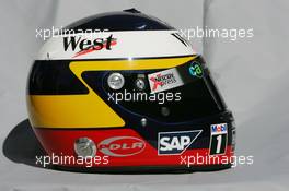 03.03.2005 Melbourne, Australia, Pedro de la Rosa, ESP, Test Driver, McLaren Mercedes, helmet - Thursday, March, Formula 1 World Championship, Rd 1, Australian Grand Prix