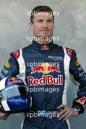 03.03.2005 Melbourne, Australia, David Coulthard, GBR, Red Bull Racing -  Portrait Shooting - Thursday, March, Formula 1 World Championship, Rd 1, Australian Grand Prix