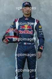 03.03.2005 Melbourne, Australia, Vitantonio Liuzzi, ITA, Red Bull Racing -  Portrait Shooting - Thursday, March, Formula 1 World Championship, Rd 1, Australian Grand Prix