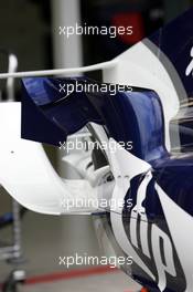 02.03.2005 Melbourne, Australia, Different Exhaust Systems at the BMW Willimas FW27 - Wednesday, March, Formula 1 World Championship, Rd 1, Australian Grand Prix