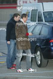 18.01.2005 Barcelona, Spain, Michael Schumacher, GER, Ferrari arrives at the circuit - Tuesday, January, Formula 1 Testing, Circuit de Catalunya (ESP)