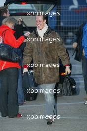 18.01.2005 Barcelona, Spain, Michael Schumacher, GER, Ferrari arrives at the circuit - Tuesday, January, Formula 1 Testing, Circuit de Catalunya (ESP)