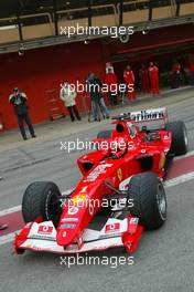 18.01.2005 Barcelona, Spain, Michael Schumacher, GER, Ferrari - Tuesday, January, Formula 1 Testing, Circuit de Catalunya (ESP)