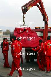 28.01.2005 Barcelona, Spain, MS stopped around 4.15pm on the track - First Roll Out of the Ferrari with the new aerodynamic wings / F2004M pre version - Michael Schumacher, GER, Ferrari - Friday, January, Formula 1 Testing, Circuit de Catalunya (ESP)