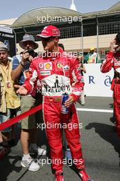 03.04.2005 Manama, Bahrain, Michael Schumacher, GER, Ferrari - Sunday, April, Formula 1 World Championship, Rd 3, Bahrain Grand Prix, BHR, Grid