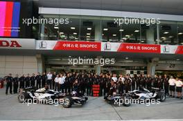15.10.2005 Shanghai, China,  The end of an Minardi in Formula 1, this will be the last race for the Minardi team - October, Formula 1 World Championship, Rd 19, Chinese Grand Prix, Saturday