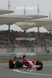 15.10.2005 Shanghai, China,  Rubens Barrichello, BRA, Scuderia Ferrari Marlboro, F2005, Action, Track - October, Formula 1 World Championship, Rd 19, Chinese Grand Prix, Saturday Practice