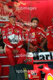 07.05.2005 Barcelona, Spain, Michael Schumacher, GER, Scuderia Ferrari Marlboro, F2005, Pitlane, Box, Garage - May, Formula 1 World Championship, Rd 5, Spanish Grand Prix, ESP, Practice