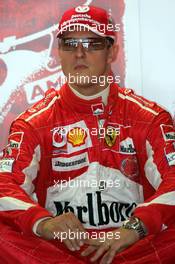 27.05.2005 Nuerburg, Germany,  Michael Schumacher, GER, Scuderia Ferrari Marlboro, F2005, Pitlane, Box, Garage - May, Formula 1 World Championship, Rd 7, European Grand Prix, Nürburgring, GER, Practice