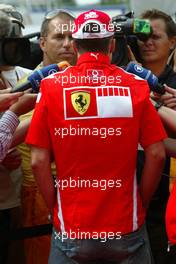 26.05.2005 Nuerburg, Germany,  Michael Schumacher (GER), Scuderia Ferrari Marlboro, talking to the media - May, Formula 1 World Championship, Rd 7, European Grand Prix, Nürburgring, GER