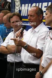 01.07.2005 Magny-Cours, France,  An unannounced press conference in front of the Michelin motorhome by the team bosses using Michelin tyres, with Ron Dennis (GBR), Team Principal McLaren F1 Team - July, Formula 1 World Championship, Rd 10, French Grand Prix, Magny Cours, France