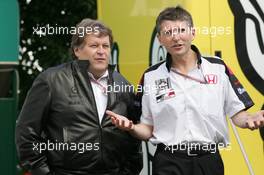 01.07.2005 Magny-Cours, France,  Norbert Haug, GER, Mercedes, Motorsport chief and Nick Fry, BAR Chief Executive Officer - July, Formula 1 World Championship, Rd 10, French Grand Prix, Magny Cours, France