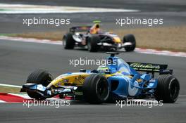01.07.2005 Magny-Cours, France,  Giancarlo Fisichella (ITA), Mild Seven Renault F1 R25, in front of Vitantonio Liuzzi (ITA), Red Bull Racing Team - July, Formula 1 World Championship, Rd 10, French Grand Prix, Magny Cours, France, Practice