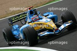 01.07.2005 Magny-Cours, France,  Fernando Alonso (ESP), Mild Seven Renault F1 R25 - July, Formula 1 World Championship, Rd 10, French Grand Prix, Magny Cours, France, Practice
