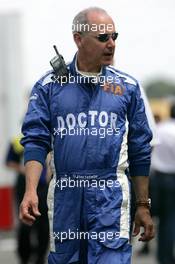01.07.2005 Magny-Cours, France,  Dr Gary Hartstein (USA), FIA Medical Delegate - July, Formula 1 World Championship, Rd 10, French Grand Prix, Magny Cours, France