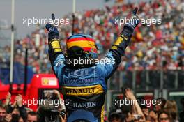 03.07.2005 Magny-Cours, France,  Race winner Fernando Alonso (ESP), Mild Seven Renault F1 Team - July, Formula 1 World Championship, Rd 10, French Grand Prix, Magny Cours, France, Podium