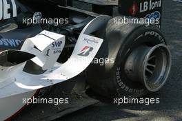 03.07.2005 Magny-Cours, France,  Christijan Albers, NED crashed car - July, Formula 1 World Championship, Rd 10, French Grand Prix, Magny Cours, France, Race