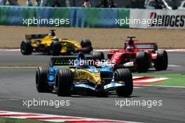 03.07.2005 Magny-Cours, France,  Fernando Alonso, ESP, Mild Seven Renault F1 Team, R25, Action, Track - July, Formula 1 World Championship, Rd 10, French Grand Prix, Magny Cours, France, Race