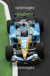 02.07.2005 Magny-Cours, France,  Fernando Alonso, ESP, Mild Seven Renault F1 Team, R25, Action, Track - July, Formula 1 World Championship, Rd 10, French Grand Prix, Magny Cours, France, Practice